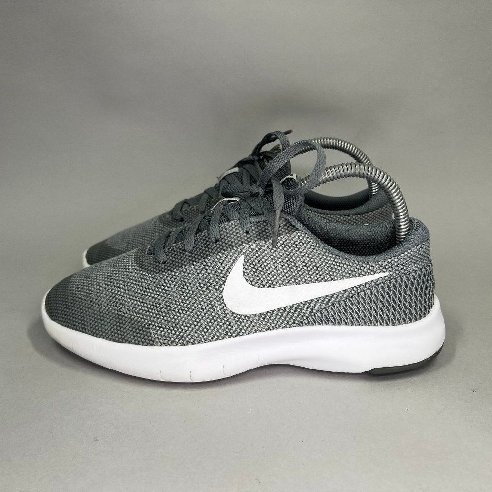 Nike Gray Trainers Sneaker Size 6Y Fits Women's Size 7.5 - Picture 5 of 11